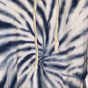 TYE DYE HOODIE • No Boundaries